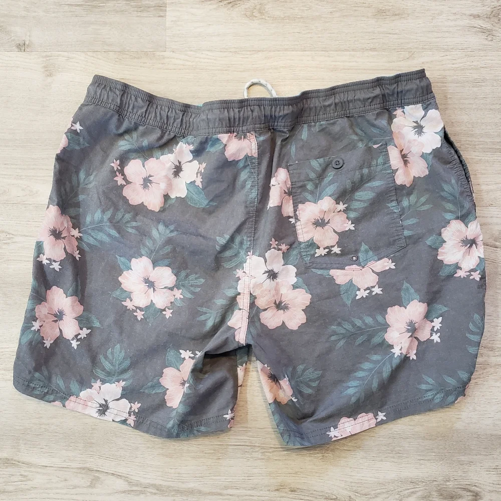 Men's Goodfellow & Co swim trunks..size XXL.. - Picture 2 of 5